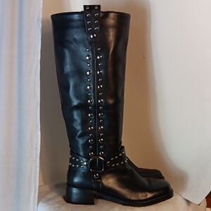 Mucccute Black Studded Knee-High Boots